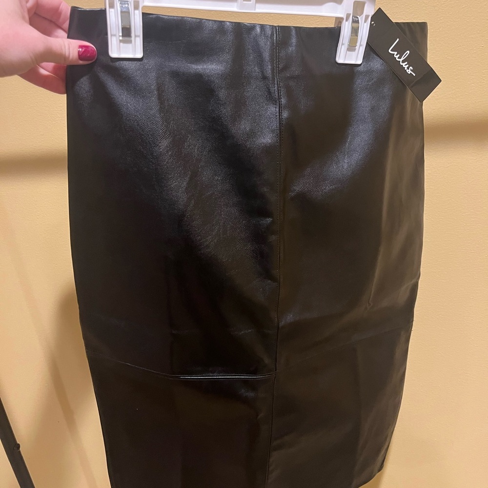 Brand new Lulu’s leather pencil skirt